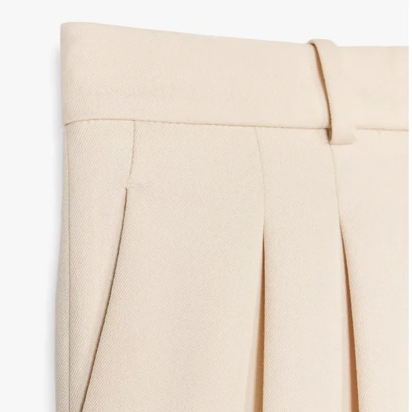NWT Zara ZW Collection Cream Pleated Bermuda Shorts
